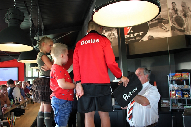 slideshow image