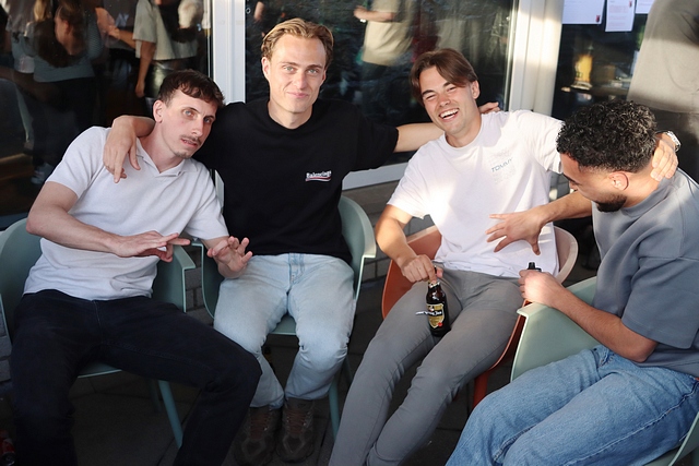 slideshow image
