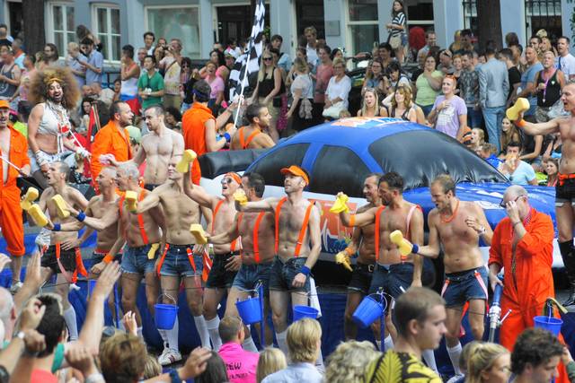 slideshow image